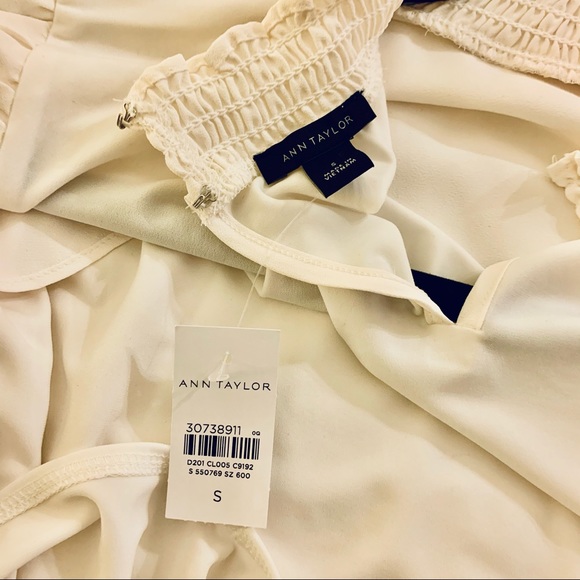 Ann Taylor LOFT Smocked Mock Neck Ruffle Long Sleeve Blouse White Ivory Small - Picture 4 of 9